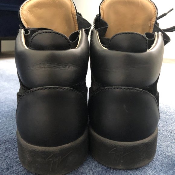 Giuseppe Zanotti high tops sneakers!
